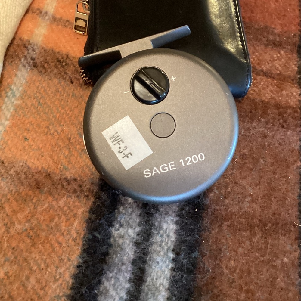 Sage 1200 Fly Reel - Picture 3 of 10